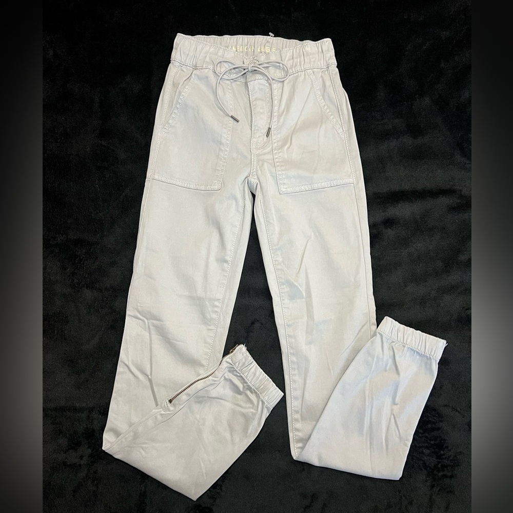 American Eagle Light Grey Soft High Waisted Jogger/Jegging Pant, Sz 000 Reg